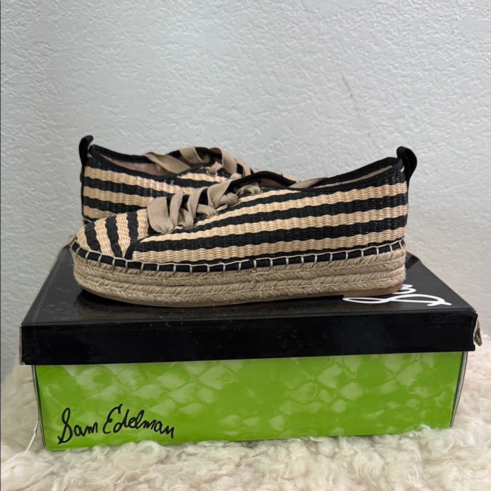 Sam Edelman Black and Tan Espadrille Flats
